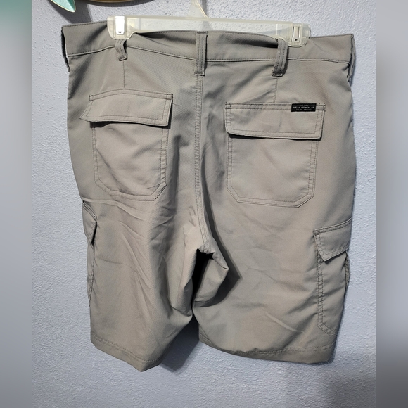 Mens Lee shorts - Picture 2 of 3
